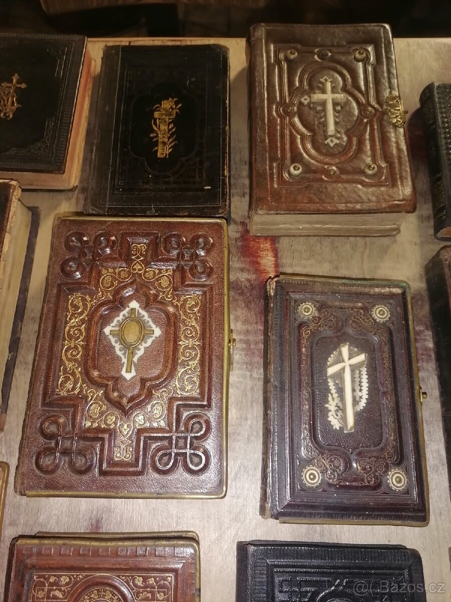 Modlitební knížky + římský misál - 5
