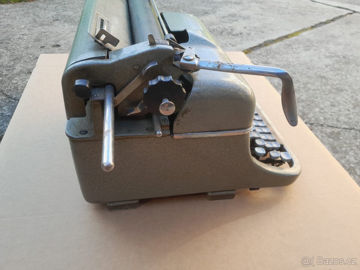 Psací stroj Zeta - 5