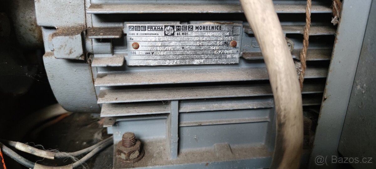 Prodám dvoupistovy kompresor - 5