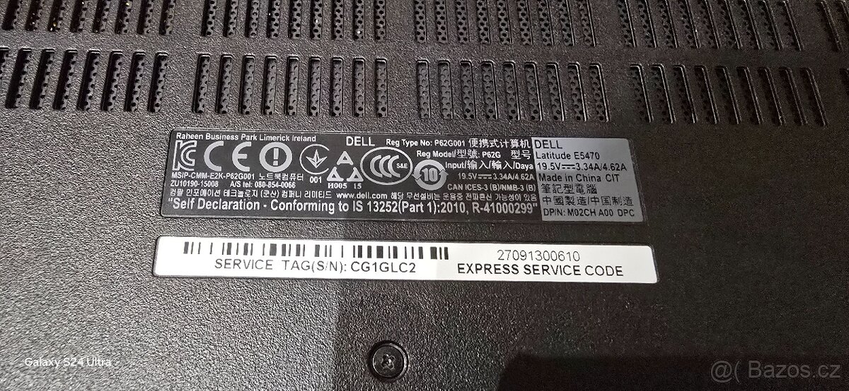 Krásný menší notebook Dell - 5