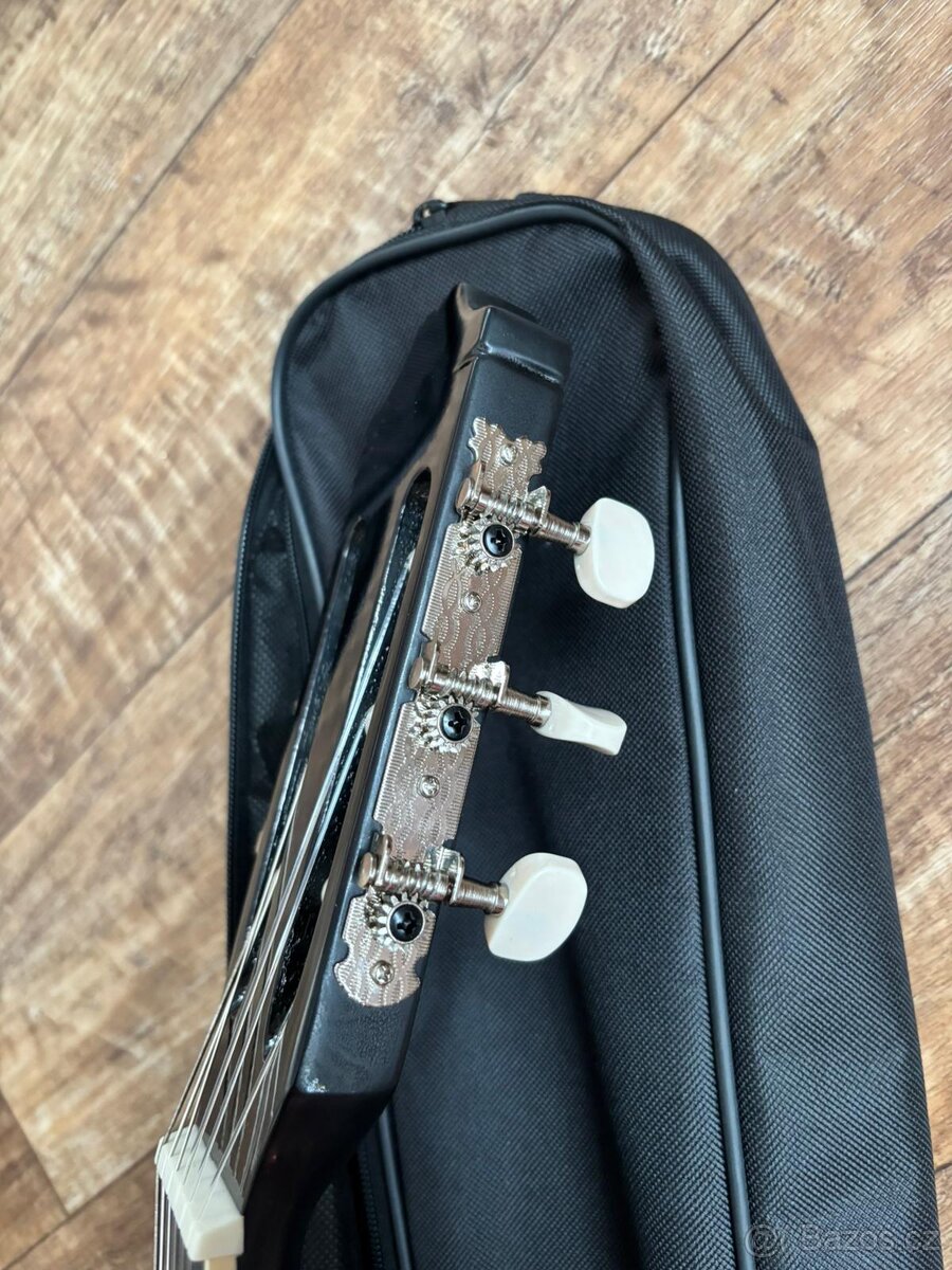 Kytara Henry junior - 5