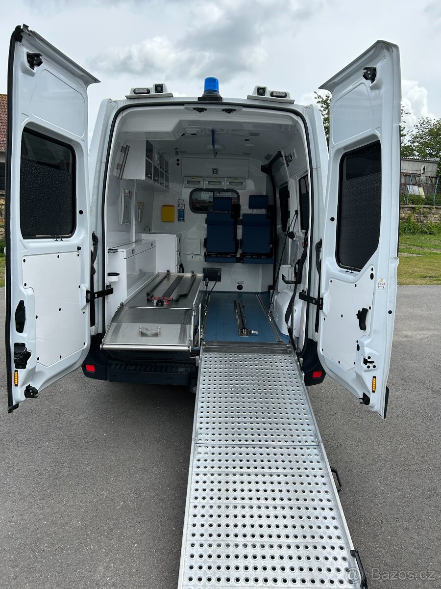 Renault Master 2.3 DCI Sanitní vůz - manuál - 5