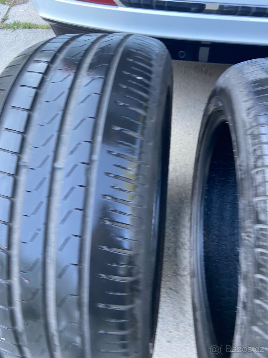 Pneu Pirelli 255-45-19 - 5
