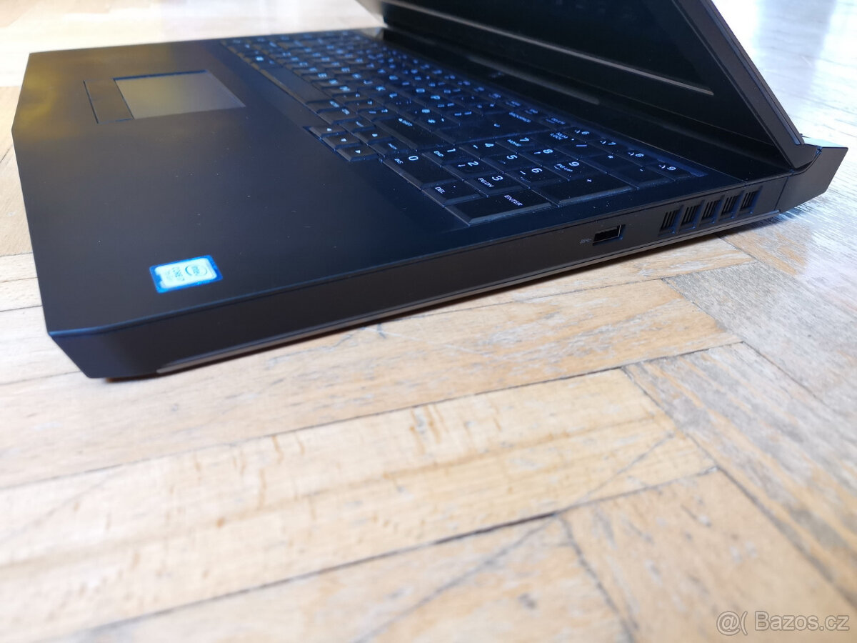 DELL Alienware 17 R4 herní 4K UHD LCD/i7/32G/2TB SSD/GF1080 - 5