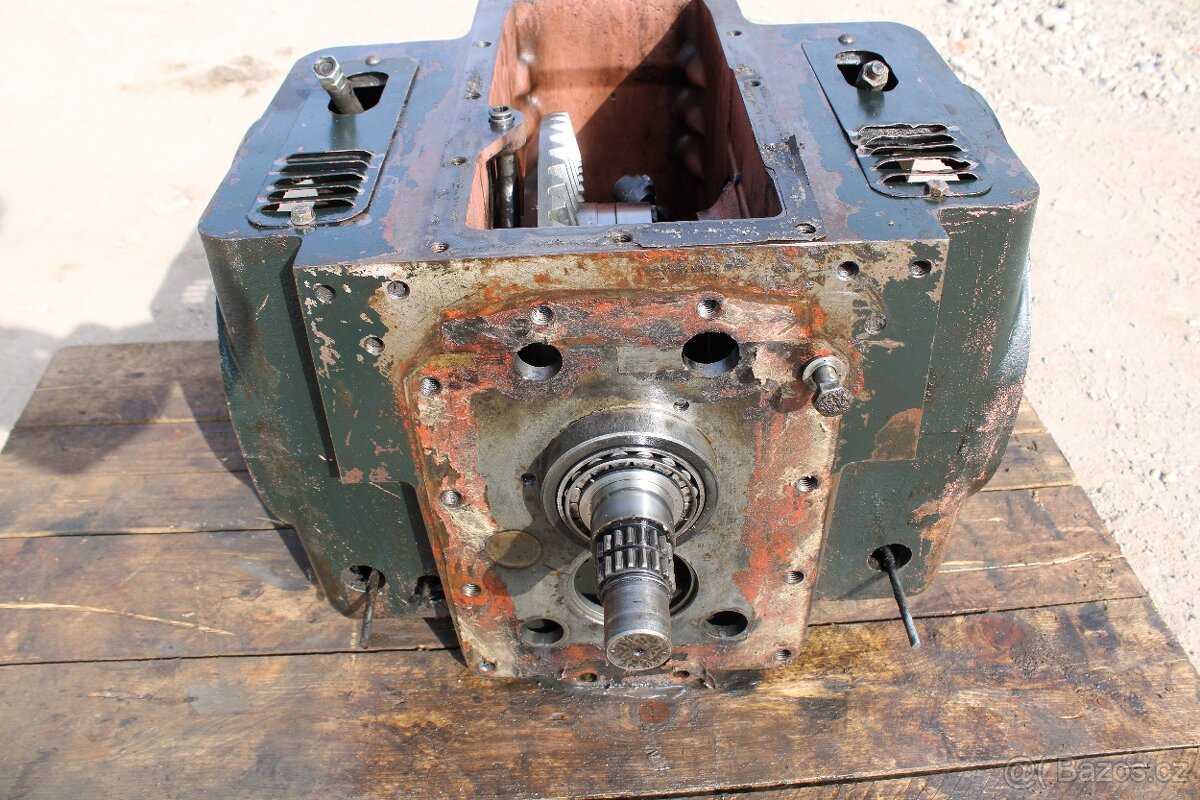 Zetor 7211 7245 rozvodovka diferenciál - 5