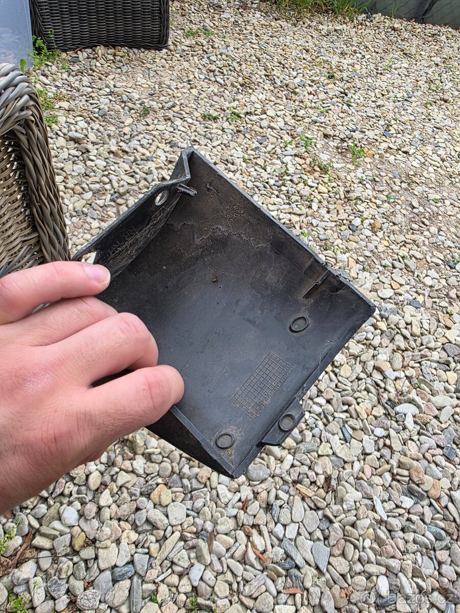 Dodge challenger widebody práh - 5