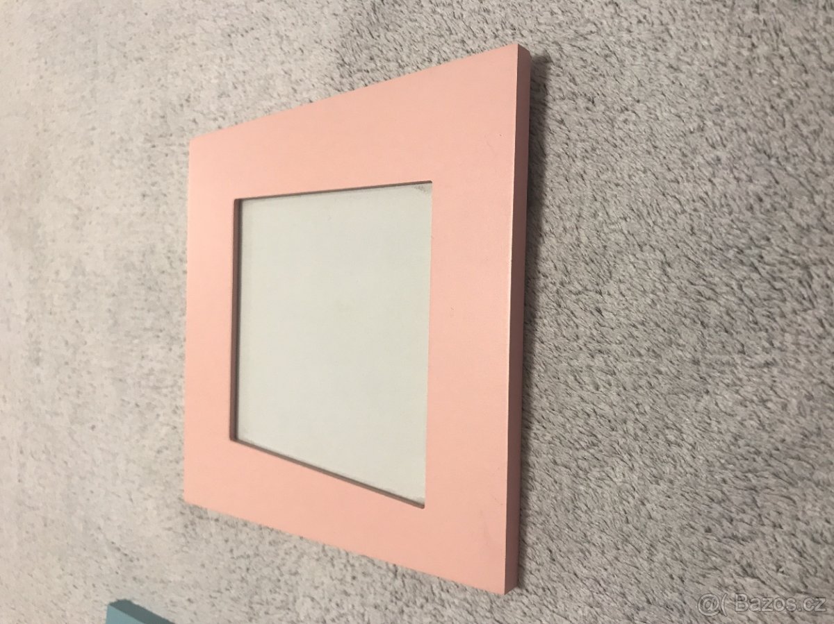 Prodám moderní sadu dřevěných rámečků - 5