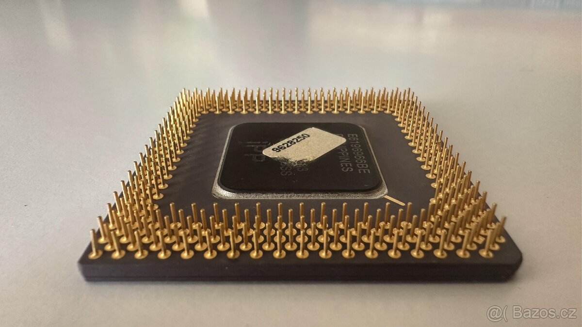 Intel Pentium 133 MHz / SY022 / Socket 7 - 5