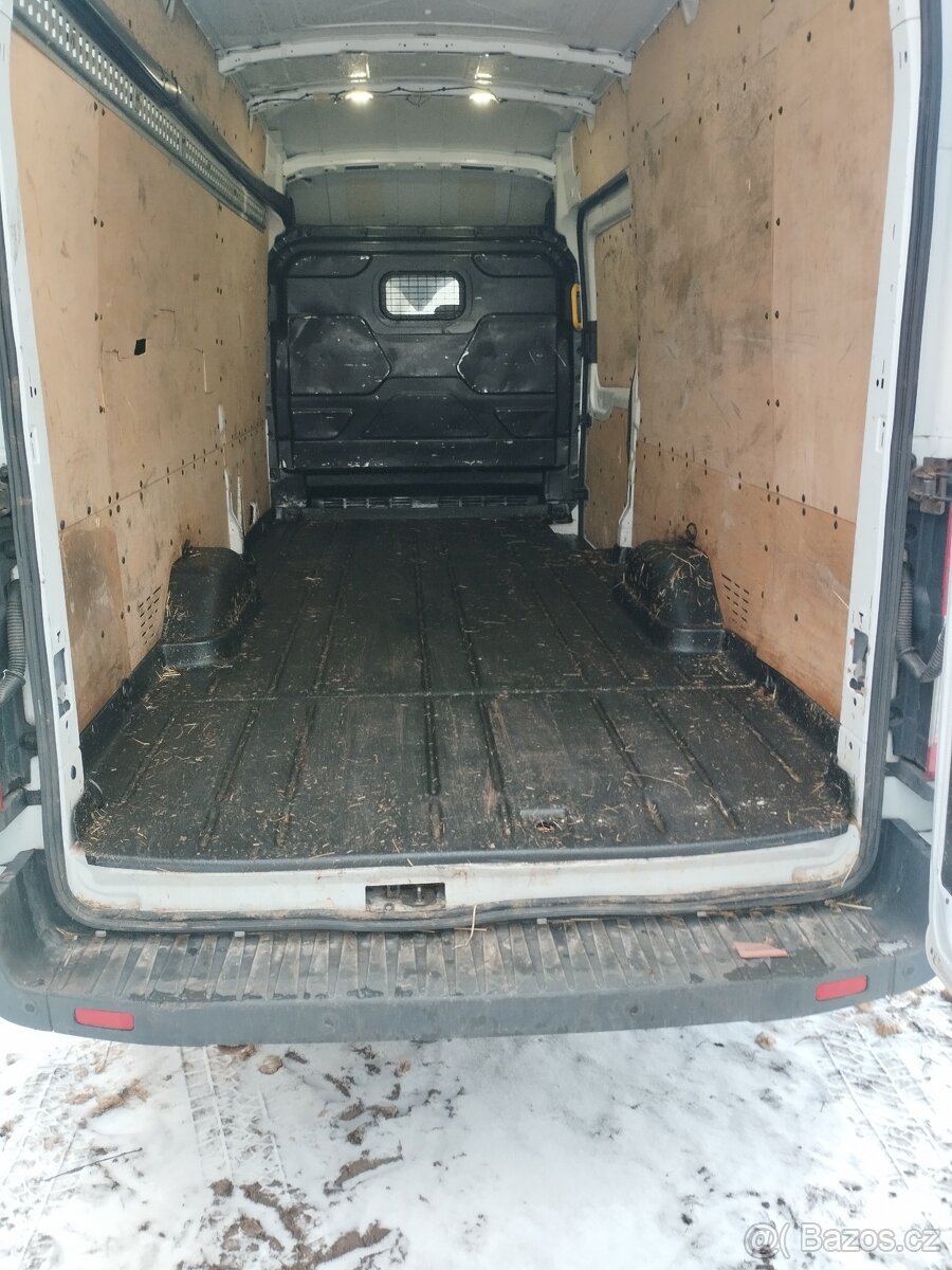 Prodám Ford transit rok 2014 obsah 2'2 92 kW - 5