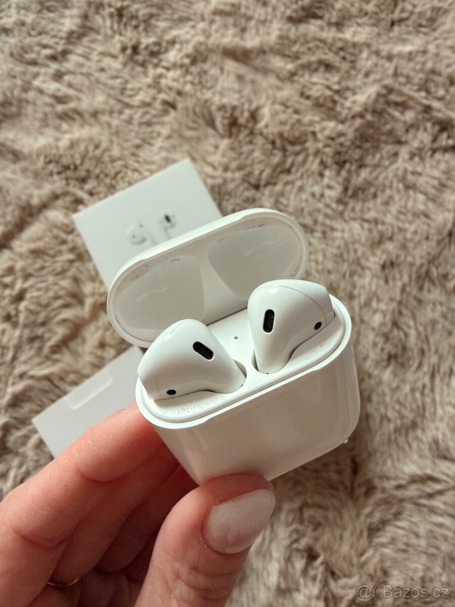 AirPods - 5