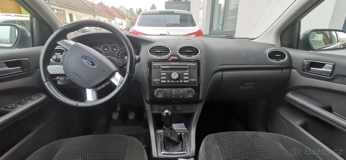 Ford Focus 1.6 85kw r.2005 - 5