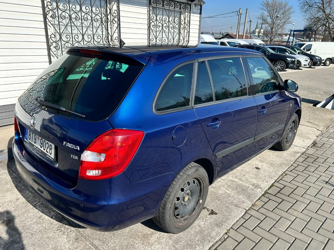 Škoda Fabia 1.6 TDI 2013 Combi 77 kw Elegance - 5