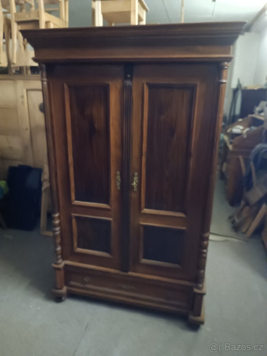Šatní skříň - 5