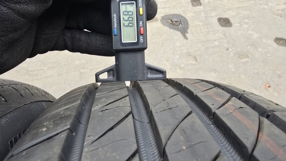 Letní pneu 185/60/15 Michelin - 5