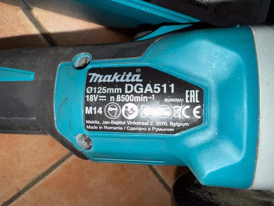 Makita DGA 511 - 5