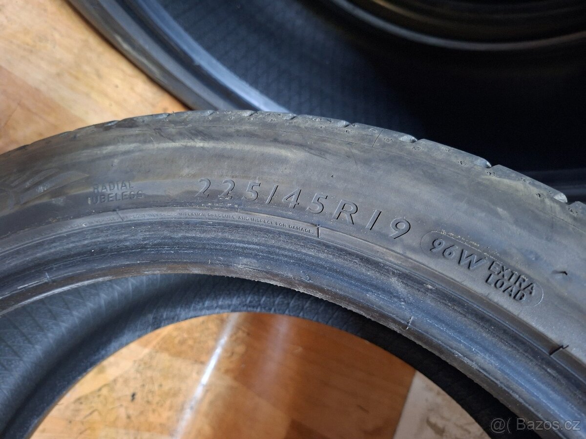 Letní pneu 225/45/19 Dunlop - 5