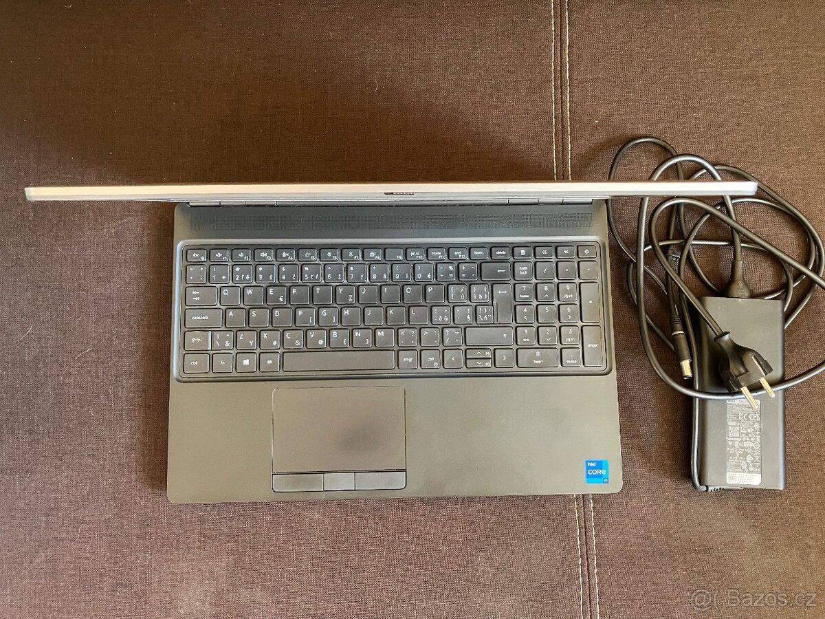Dell Precision 7560 Mobile Workstation - 5