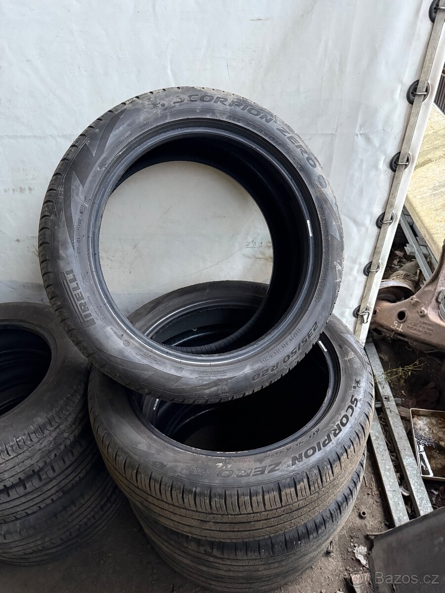 Celoroční pneu 235/50 r20 - 5
