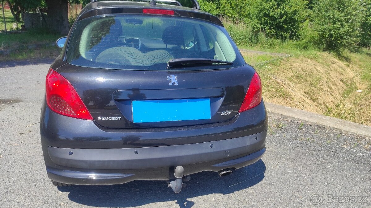 Peugeot 207 1,4 VTi benzín 70kW - 5