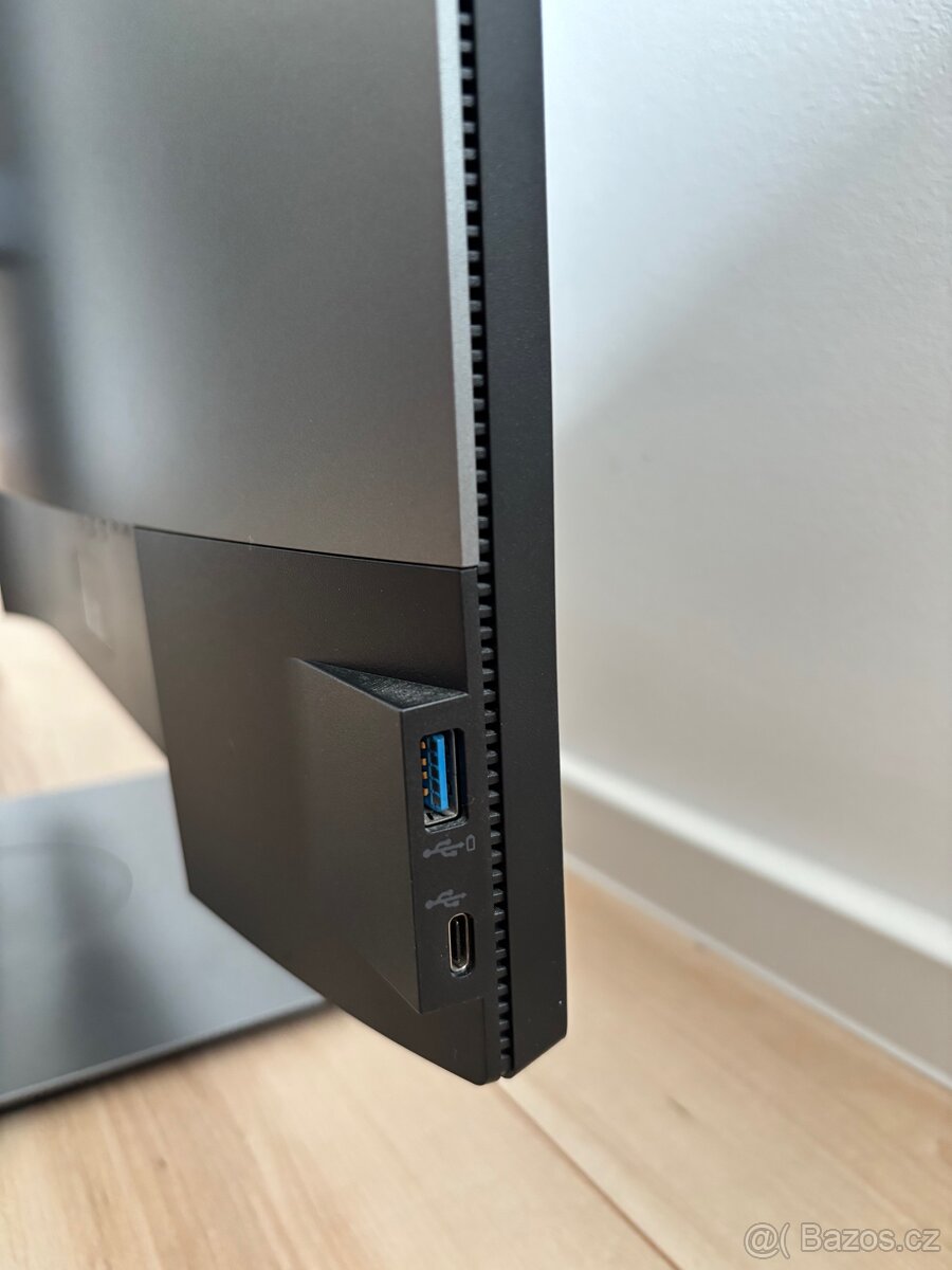 25" Dell U2520D UltraSharp - 5