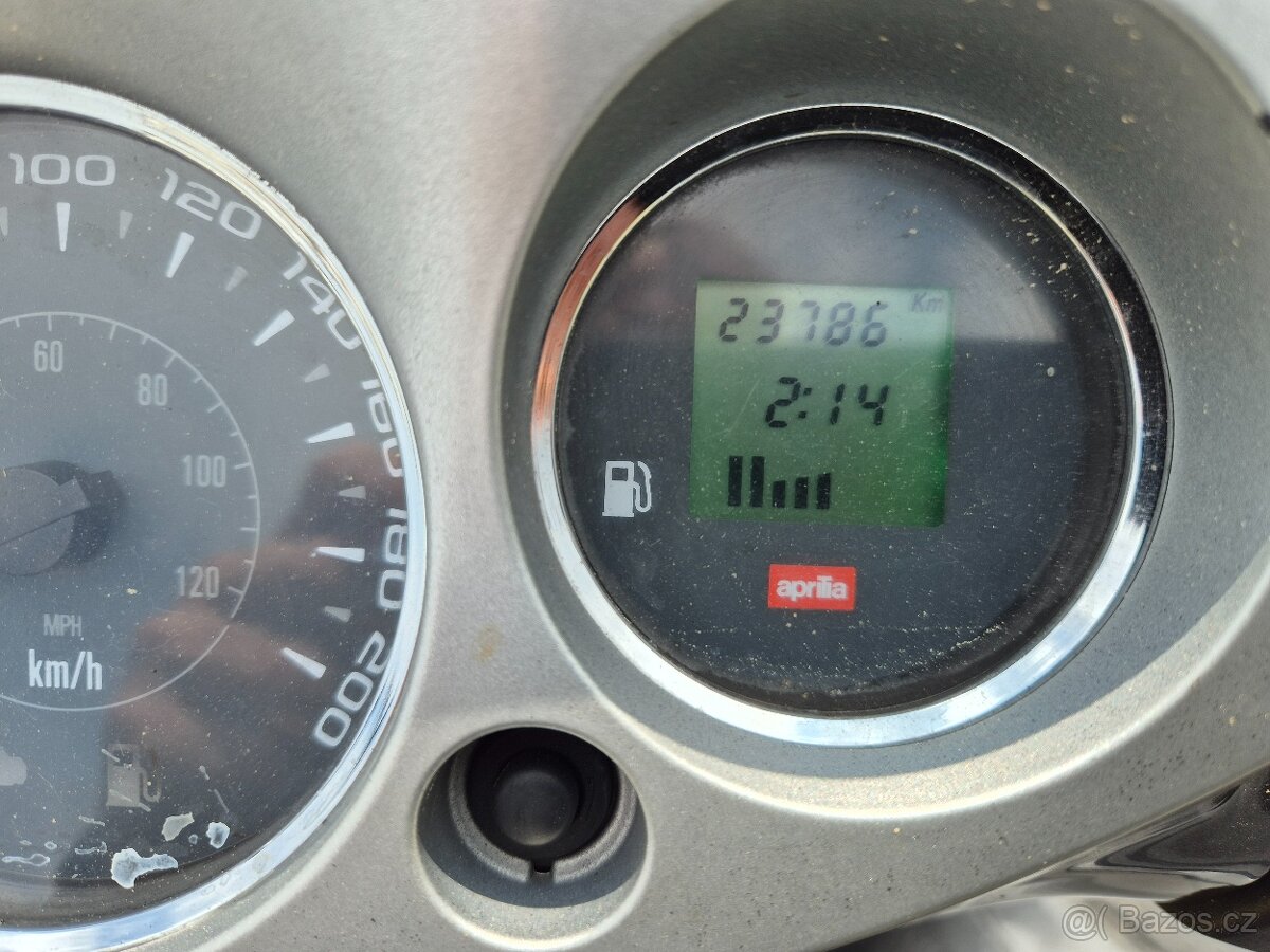 Aprilia scarabeo 400i - 5