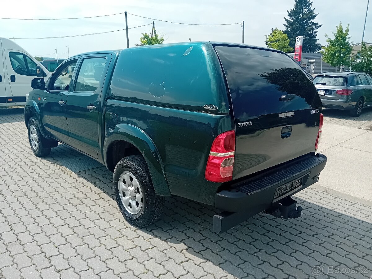 Toyota Hilux DC 2.5 I D-4D 106KW