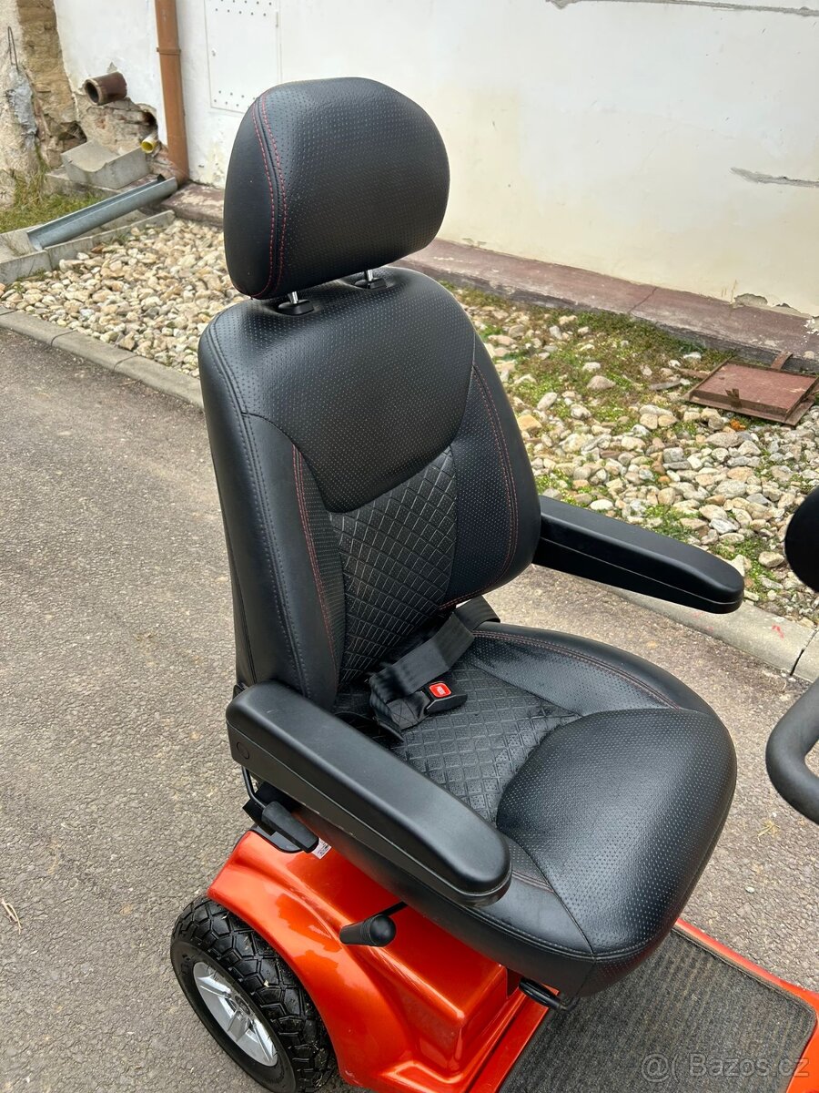 Elektrický invalidní vozík