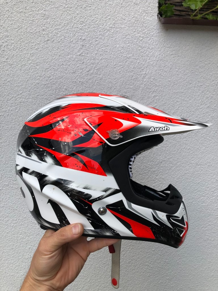 helma přilba AIROH MX - 5