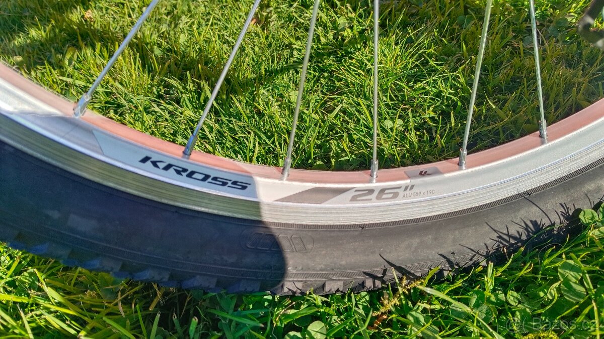 Horské kolo 26" KROSS černé - 5