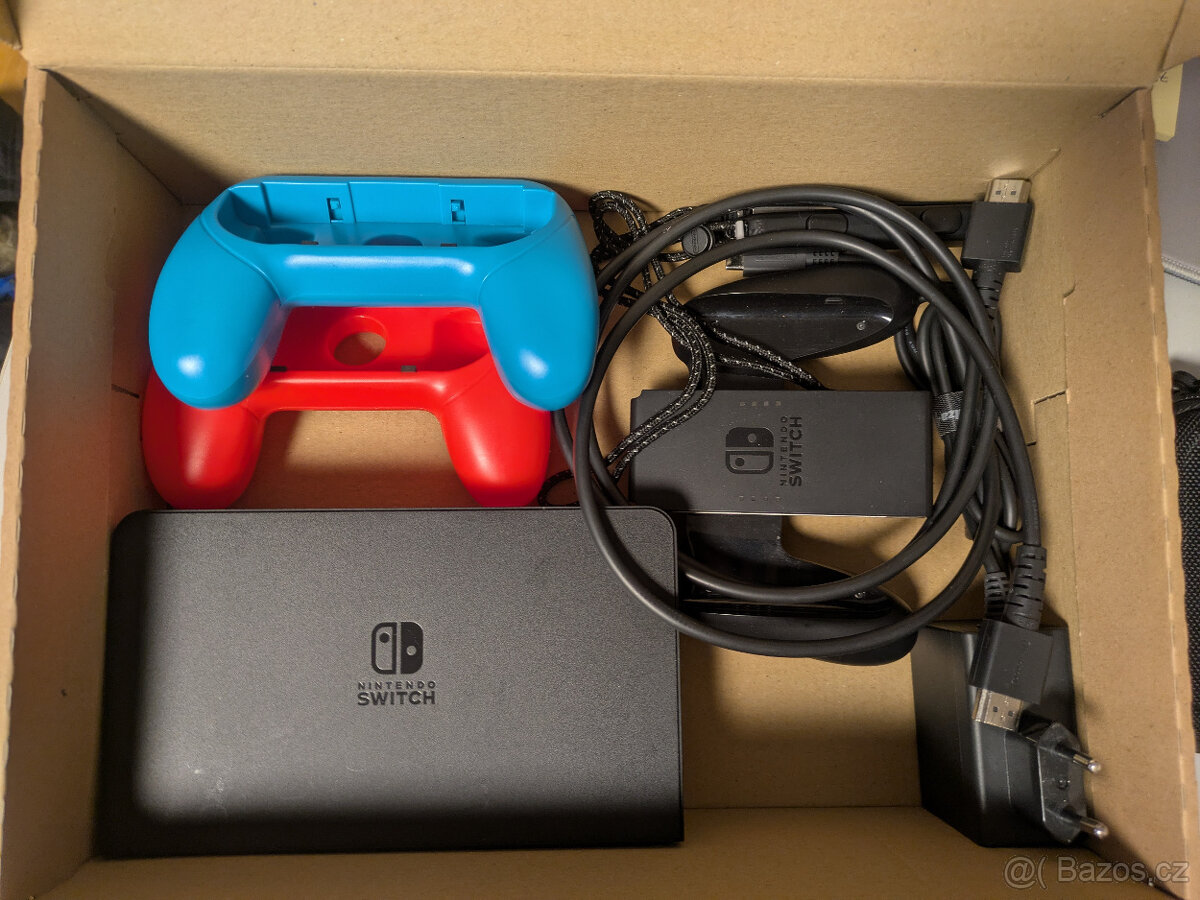 Nintendo switch OLED - konzole s příslušenstvím a hry - 5