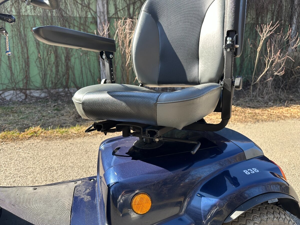 Elektrická tříkolka pro seniory - elektro skútr CTM HS 838 - 5