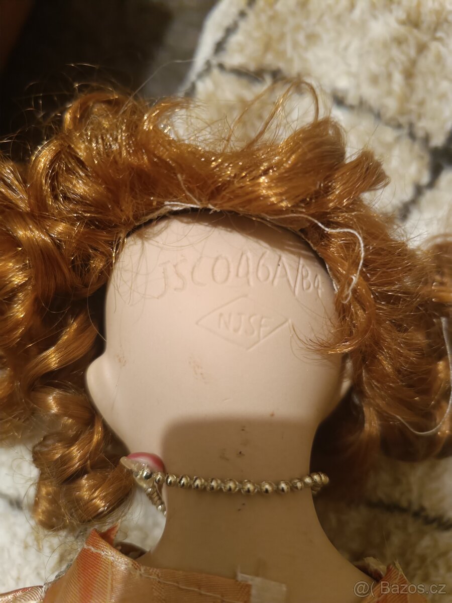 Panenky s porcelánovou hlavou s označením - 5