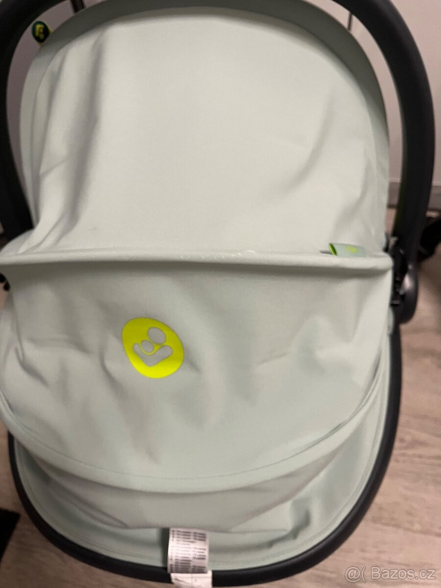Maxi cosi vajíčko+základna - 5
