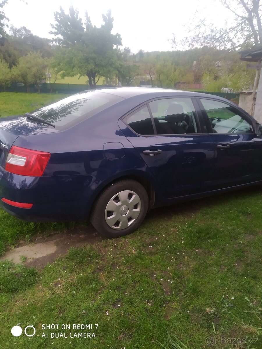 Prodám škoda Octavia 3 sedan disel - 5