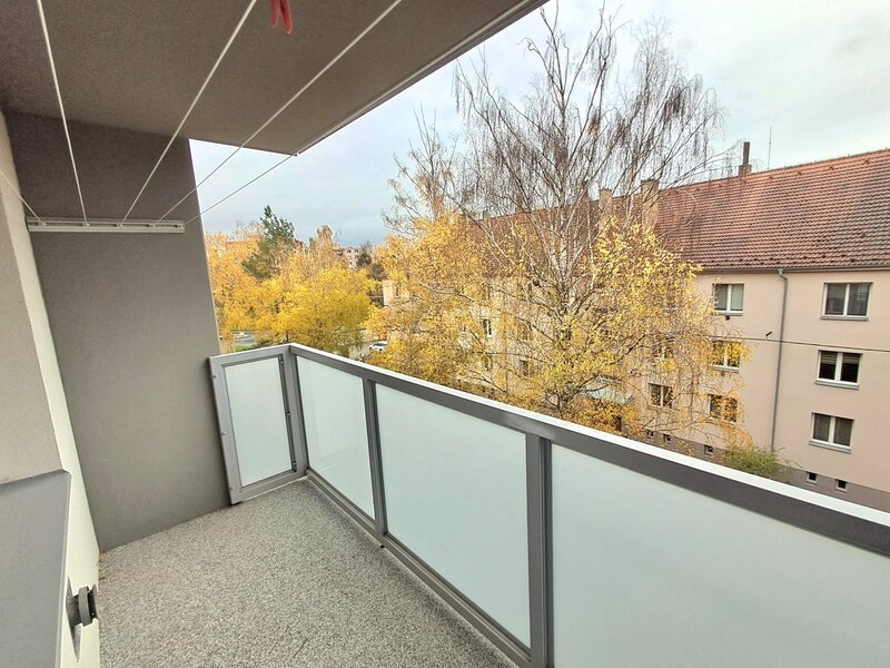 Pronájem bytu 2+1 s balkonem - 5