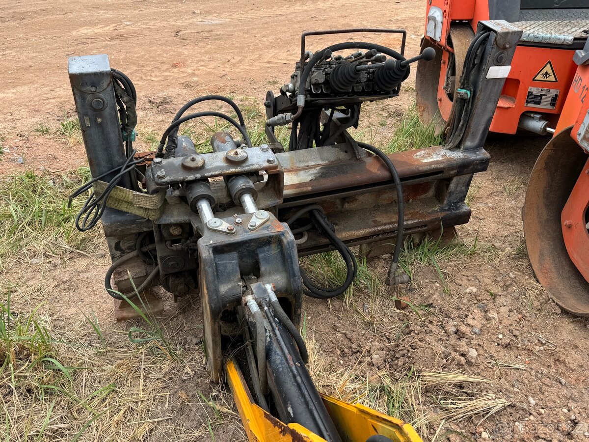 Podkopové rameno pro smykový JCB Robot - 5