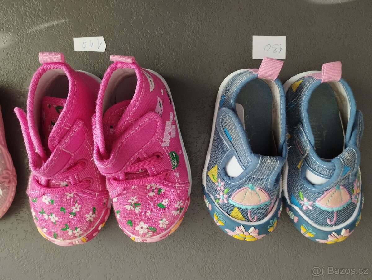 Boty, tenisky, sandály, bačkory, capáčky - poloviční ceny - 5