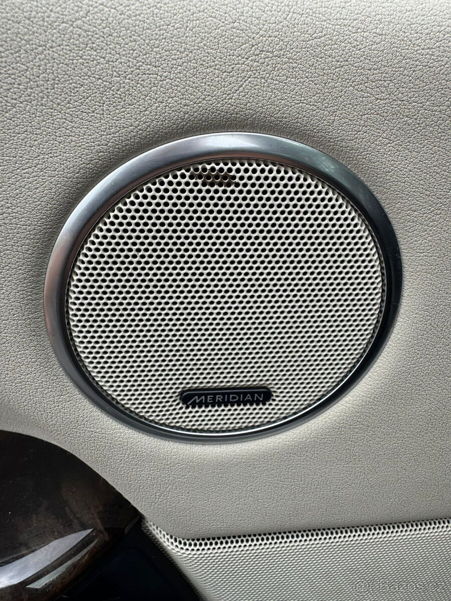 Land Rover Range 4.4 SDV8,luxusní výbava-splátky pro všechny