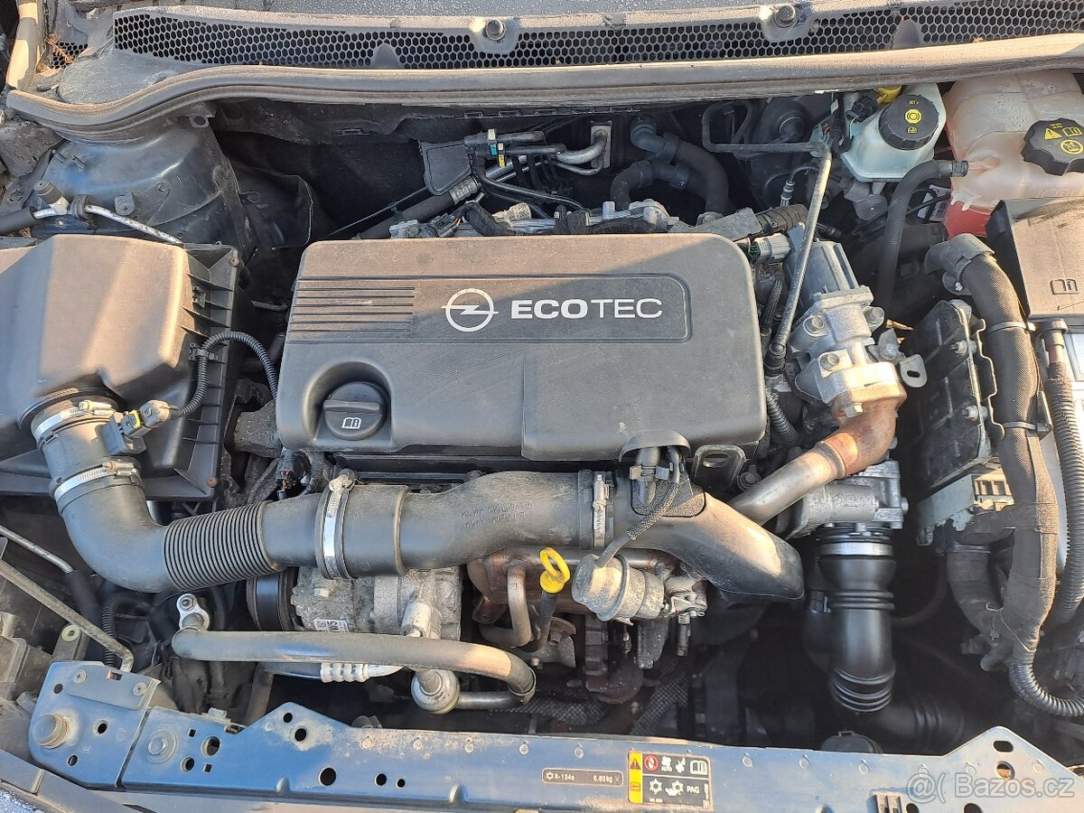 Opel Astra J combi - 5