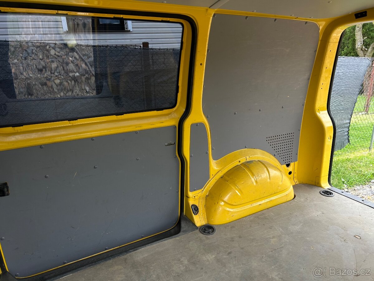 Volkswagen Transporter T5 2.0 TDI ODPOČET DPH - 5