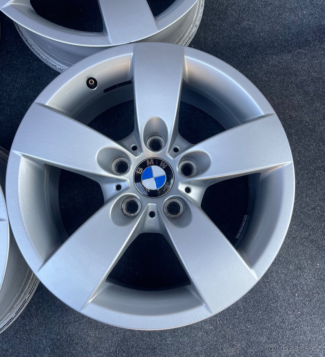 5x120 R16 originální alu disky BMW E60 E61 - 5