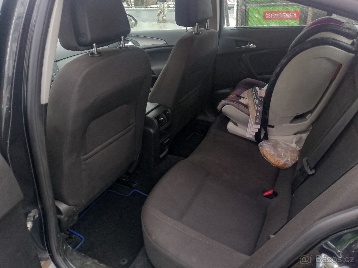 Opel Insignia 2.0 D 81 kw - 5