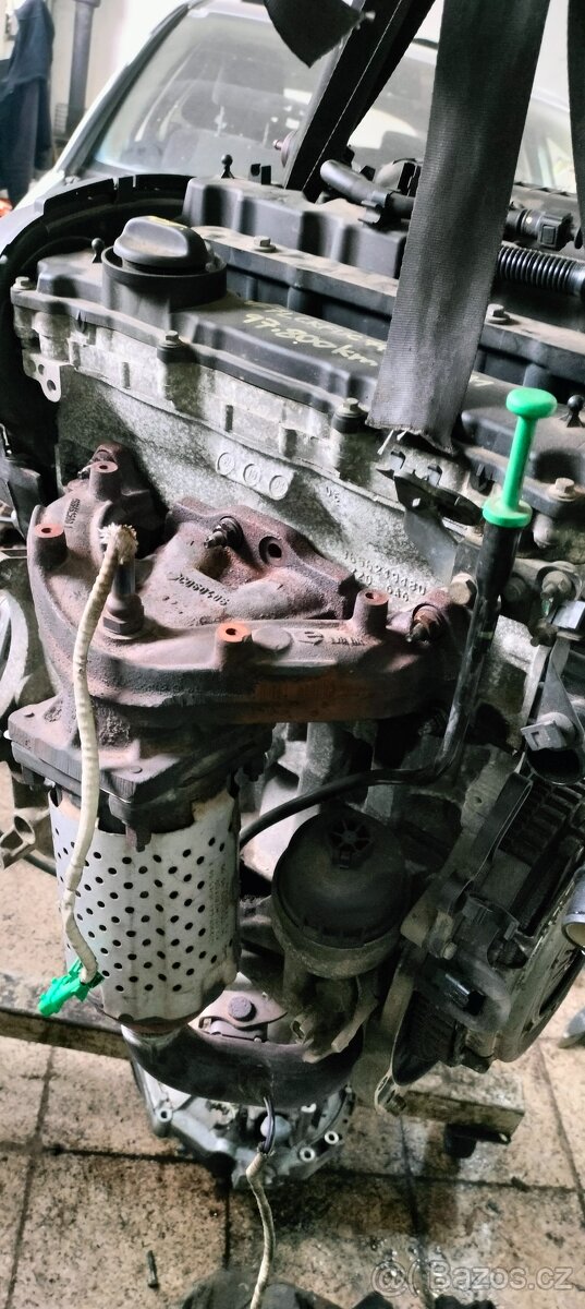 Motor benzín PSA - 5