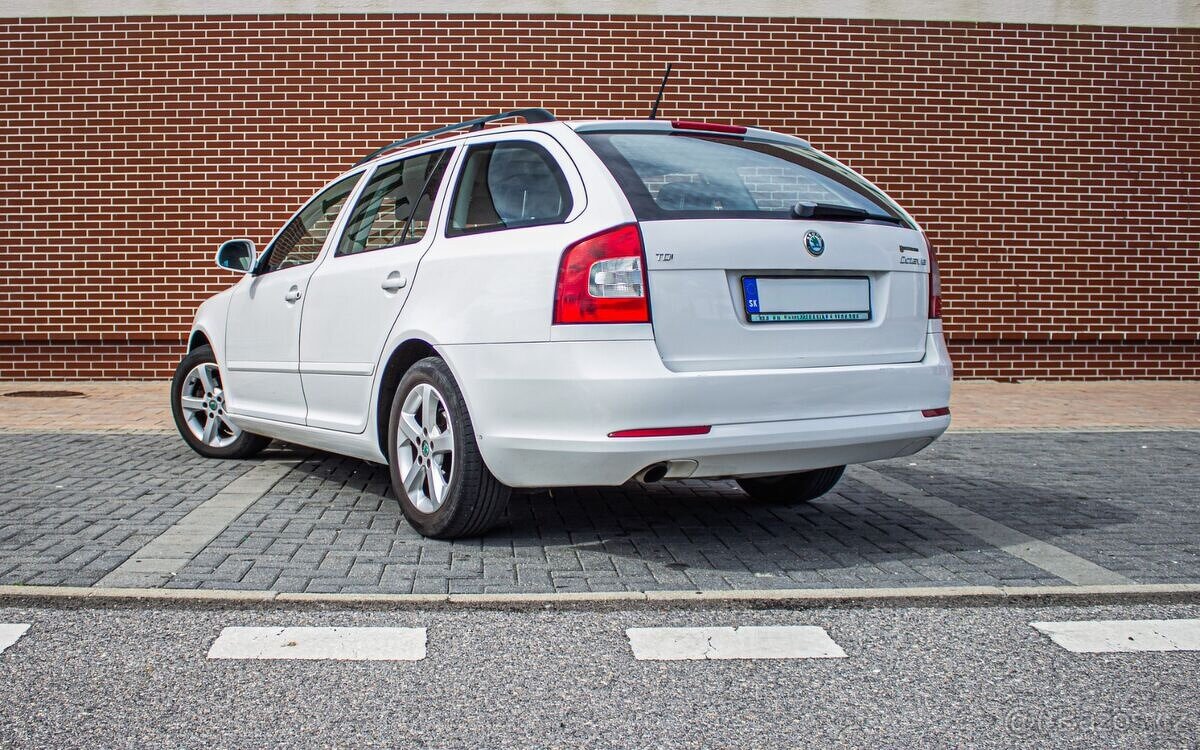 Predám Škoda Octavia 2 facelift 1.6tdi 77kW 2012 - 5