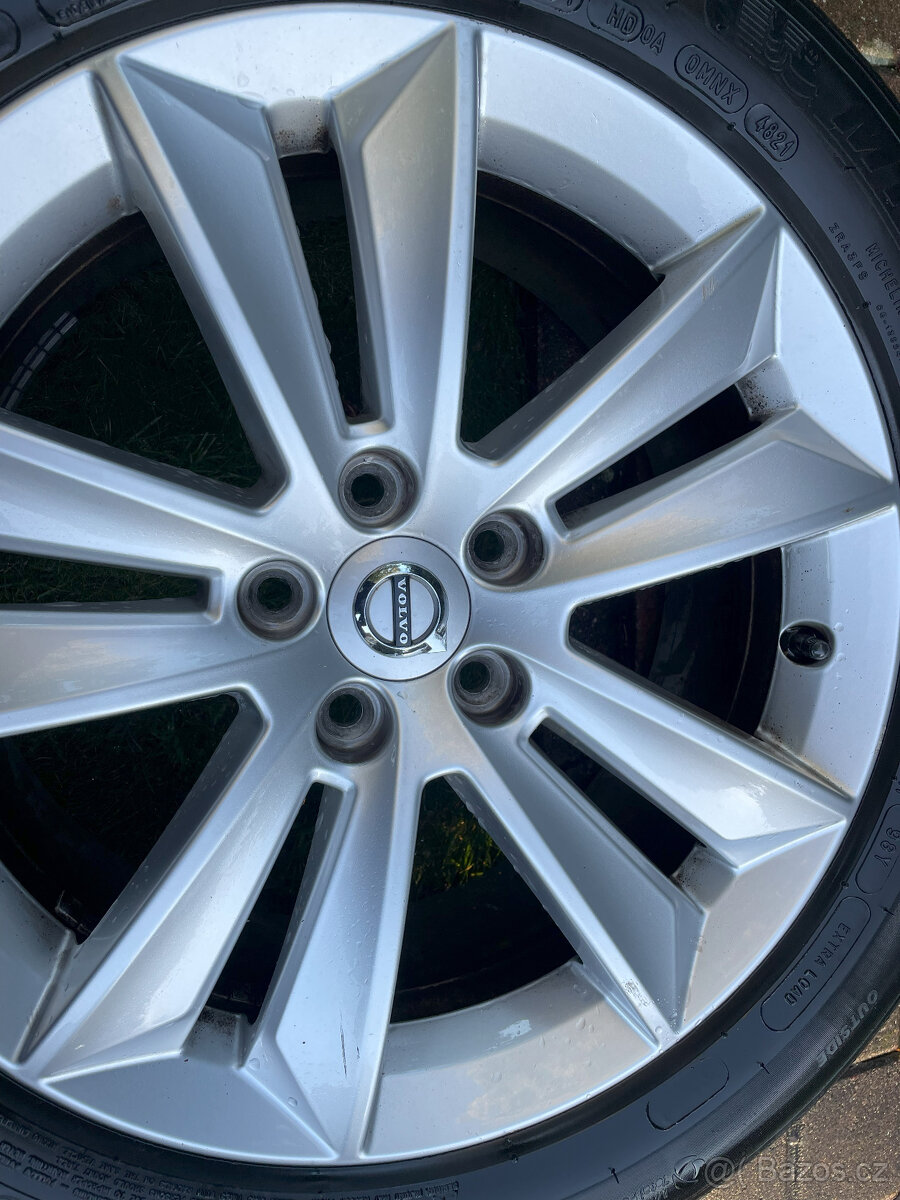 Alu disky Volvo V60(S60) + pneu Michelin - 5