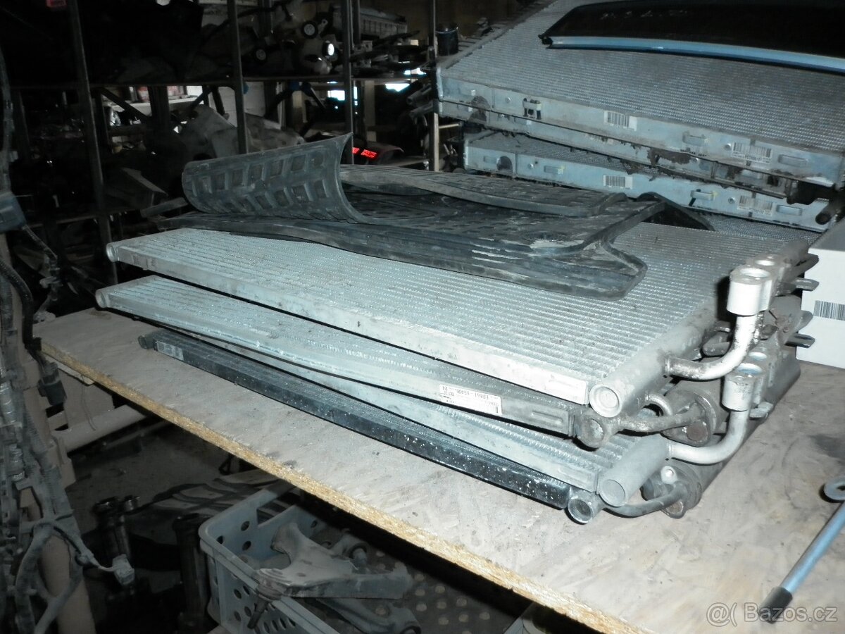 Land Rover Discovery 3 na NÁHRADNÍ DÍLY