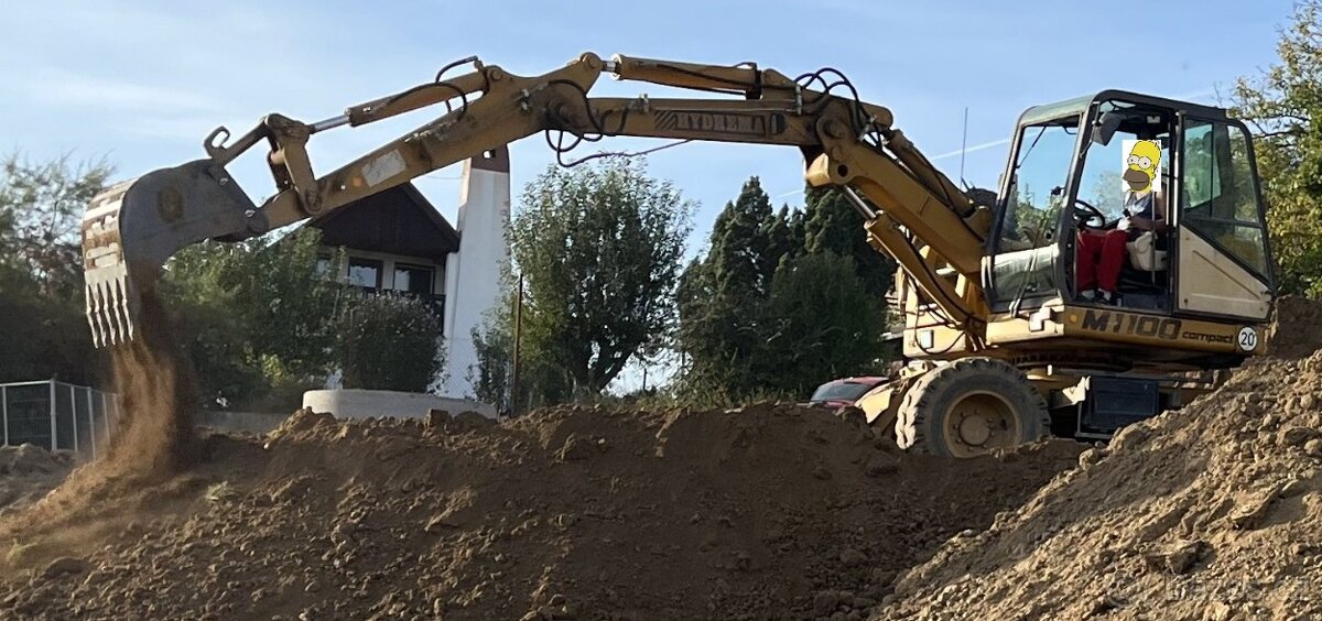 Kolové rypadlo HYDREMA M1100 - 5