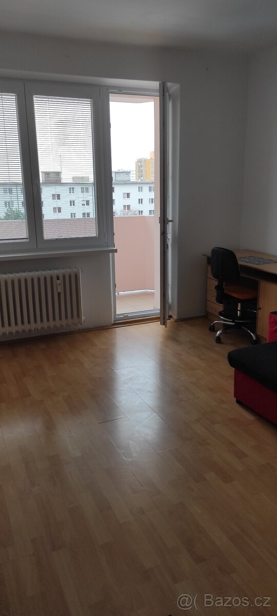 Pronájem družstevního bytu 2+1 - 5