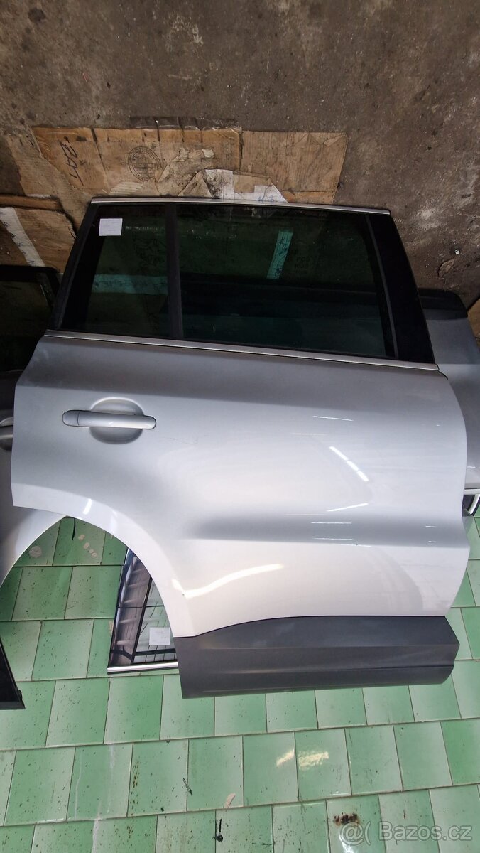 vw tiguan 5No starší i něco fac + karoserie viz obr blatníky - 5