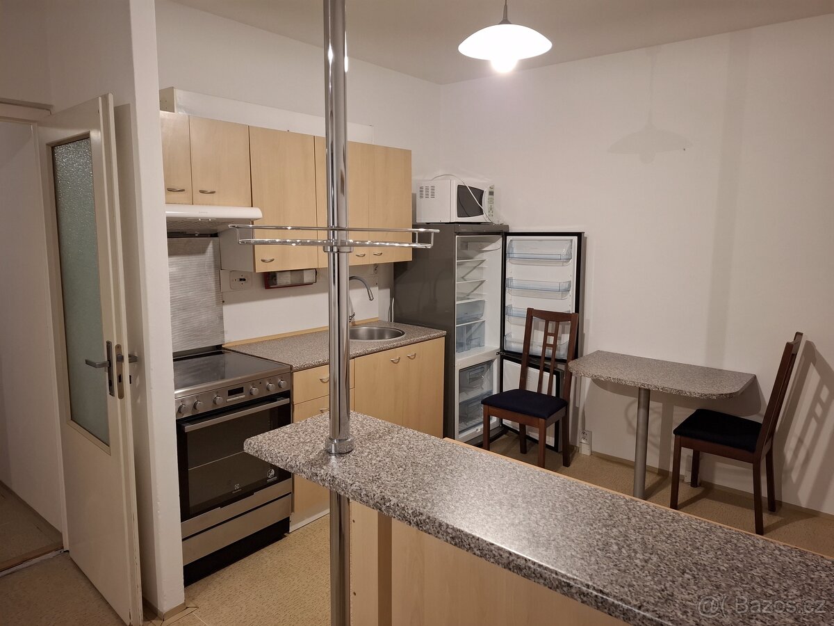 Pronájem dlouhodobý 2+kk Oblá - 5